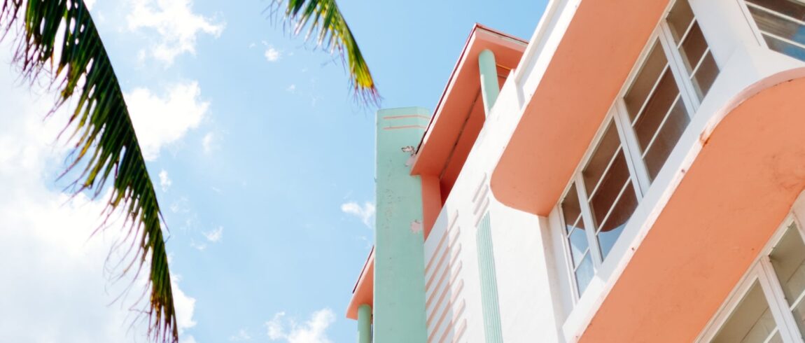 jason-briscoe–T0La6F_WrE-unsplash 1